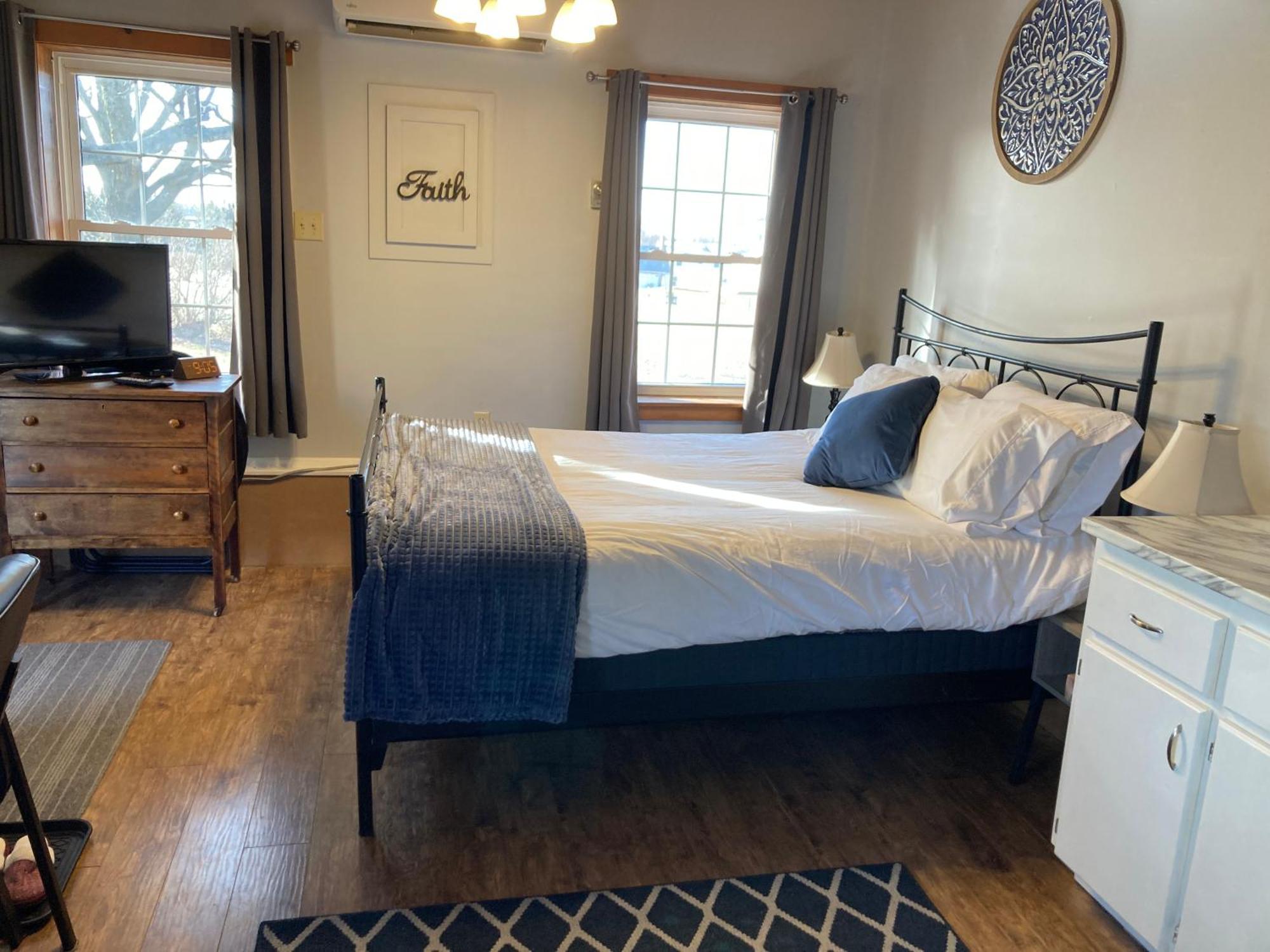 A Country Home Inn The City Σάρλοτ Τάουν Εξωτερικό φωτογραφία